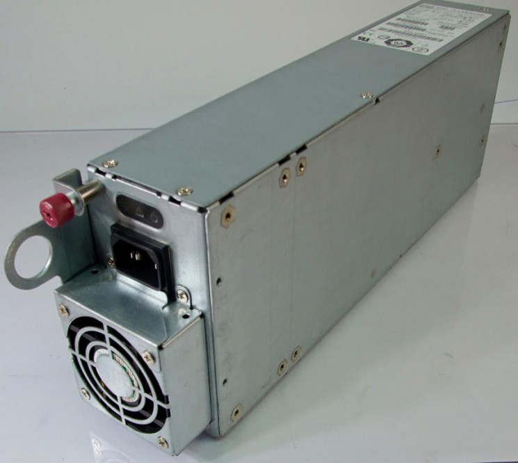 Блок питания HP 0957-2186 700wt Rp3440/4440/Rx4640 Redundant Power Supply-0957-2186(NEW)