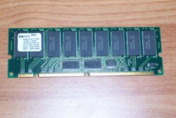 Модуль памяти HP D8266-69000 256MB DIMM SDRAM ECC PC-133-D8266-69000(NEW)