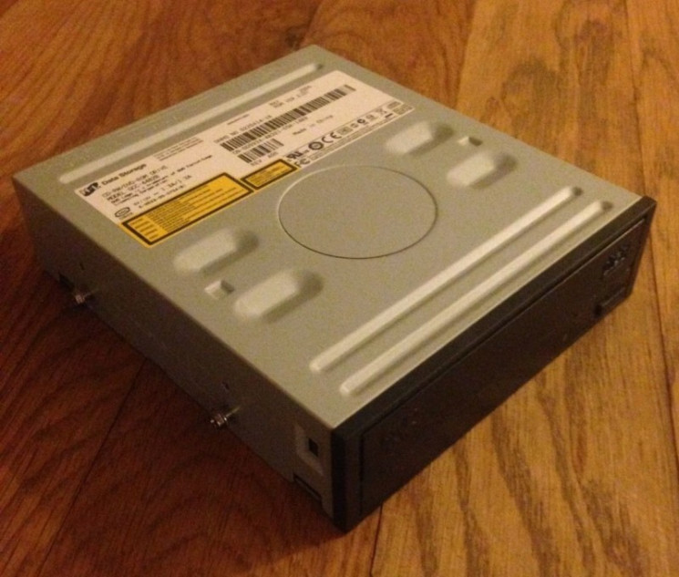 Привод Dell 0D9934 IDE 48x Speed Performance DVD/CDRW-0D9934(NEW)