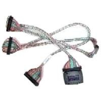 Кабель Adaptec 1977700-R ACK-68I5-LVD-LP-Round-U320 (1977700) U320-SCSI, 1.3м, на 4устр.,терм.LVD,коннек.LowProfile14mm-1977700-R(NEW)