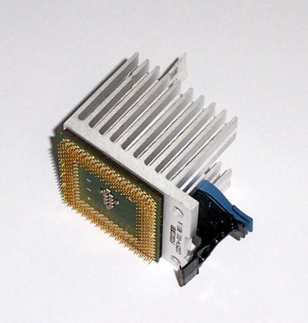 Процессор HP 259594-001 Intel Pentium III 1.4GHz (Tualatin, 133MHz, 512KB L2 cache)-259594-001(NEW)