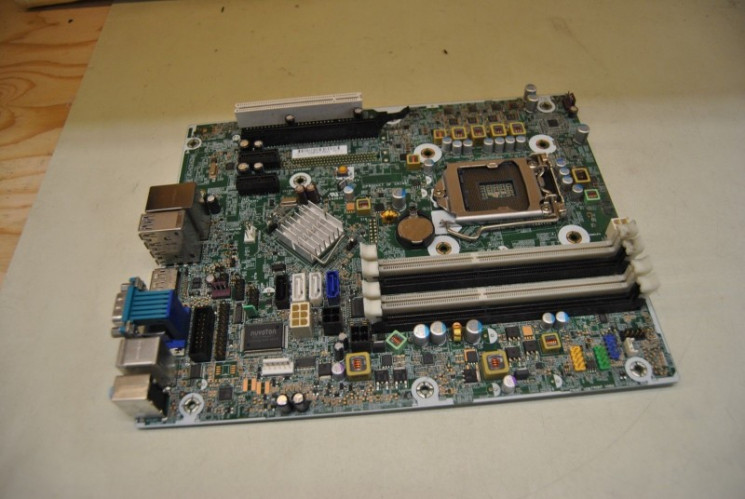 Материнская плата HP 657239-001 6300 Elite Pro SFF Workstation-657239-001(NEW)